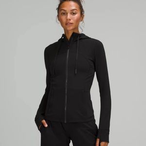 Hooded Define Jacket 
Nulu in black